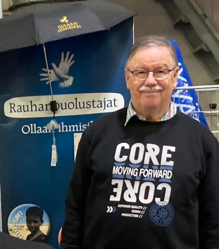 Keski-Suomen Rauhanpuolustajien rauhanpalkinto Arto Salmelle